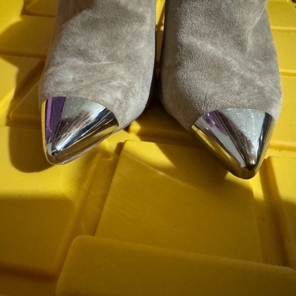 Victoria's Secret Tan and Silver Mules Sleek Suede Design - Picture 6 of 7